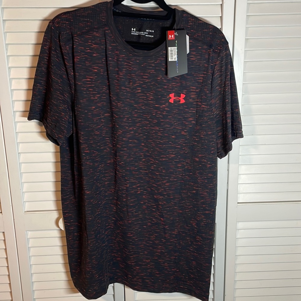 Under Armour Heatgear dry fit shirt